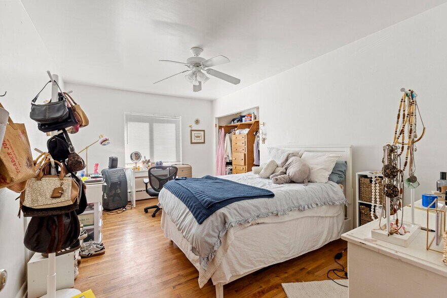 More Photos Of 735 17th St, Boulder Apartments For Sale