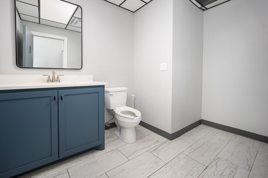 More Photos Of 2805 Broce Dr, Norman Warehouse For Sale