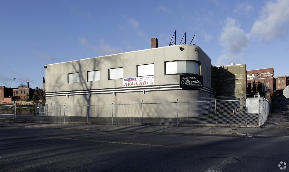 More Photos Of 241 Southbridge St, Worcester Bar For Sale