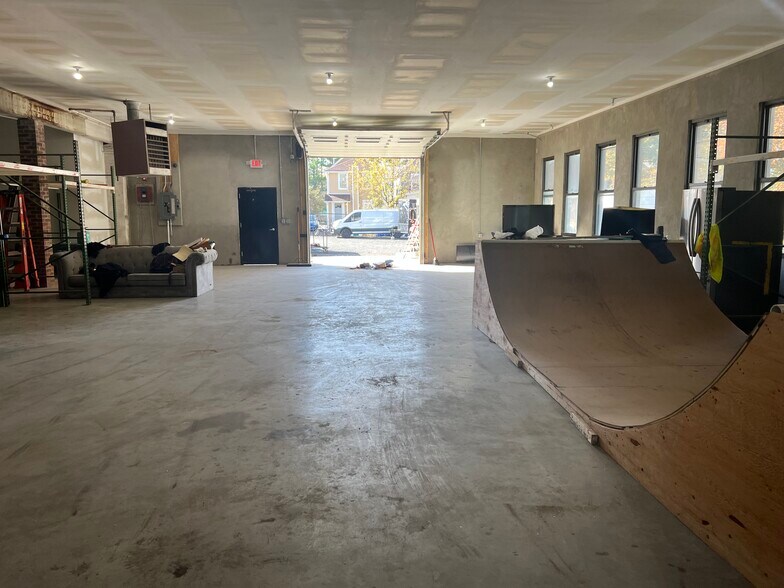 More Photos Of 77 Throckmorton St, Freehold Warehouse For Lease