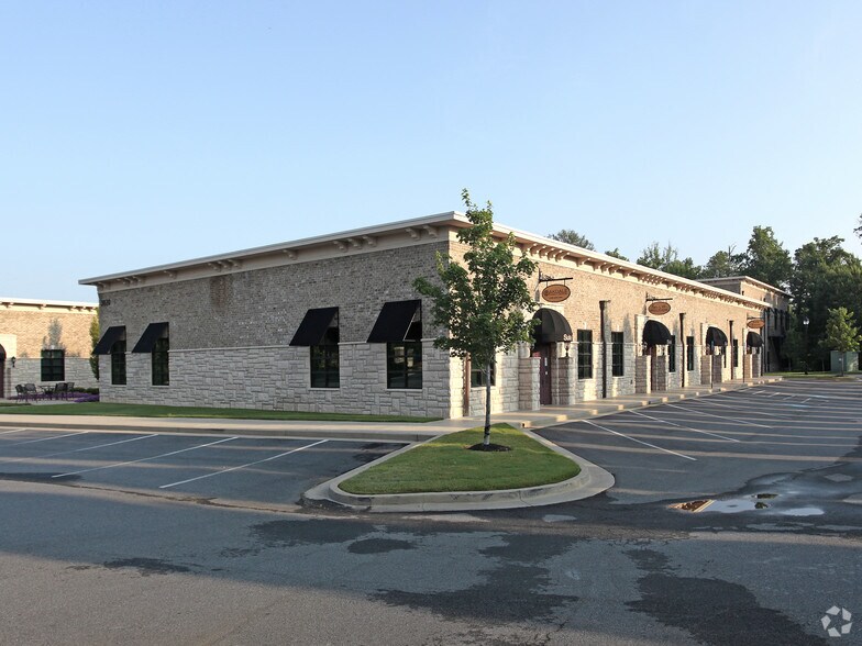 More Photos Of 3020 Highlands Pky, Smyrna Office For Lease