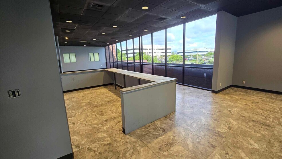 More Photos Of 15 Corporate Park, Irvine Medical For Lease