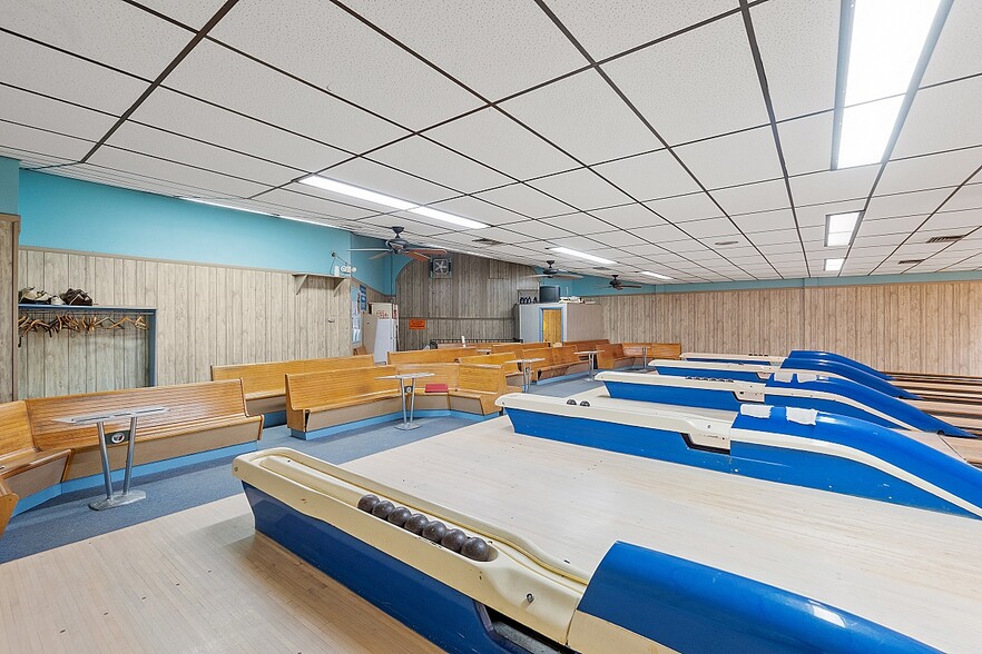 More Photos Of 78 Daniels St, Fitchburg Bowling Alley For Sale