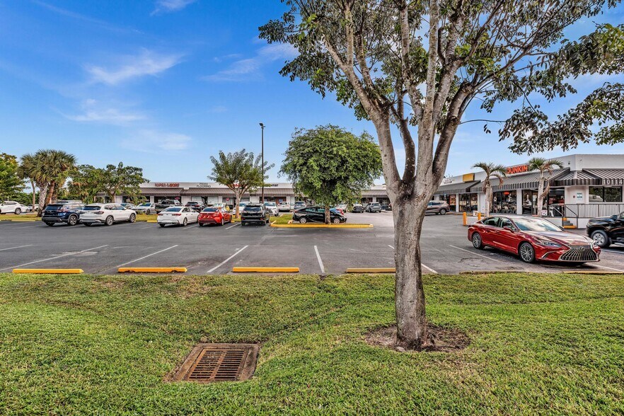 More Photos Of 10114 S Military Trl, Boynton Beach Unknown For Lease