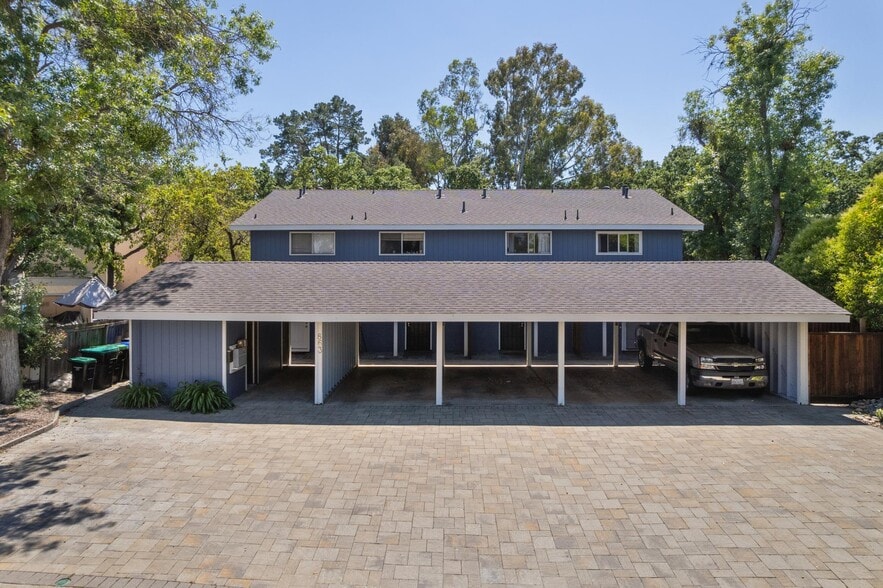 Primary Photo Of 863 Palomino Dr, Pleasanton Apartments For Sale