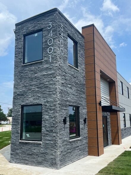 More Photos Of 34001 Groesbeck Hwy, Clinton Township Freestanding For Sale
