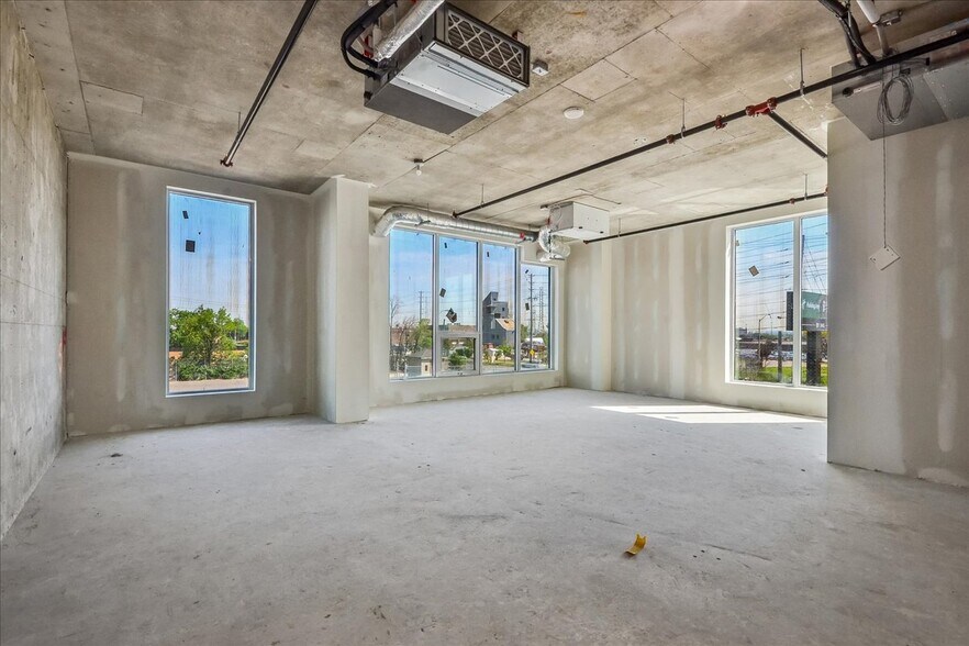 More Photos Of 988 Martin Grove Rd, Toronto Hotel For Sale