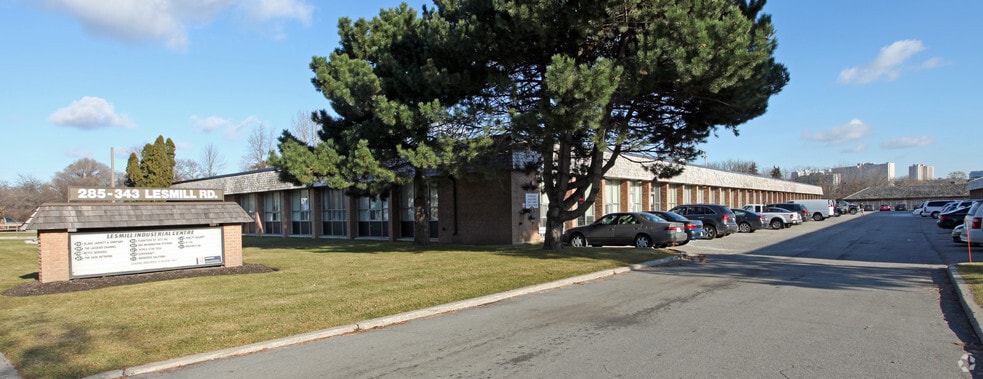 More Photos Of 321-343 Lesmill Rd, Toronto Light Distribution For Lease