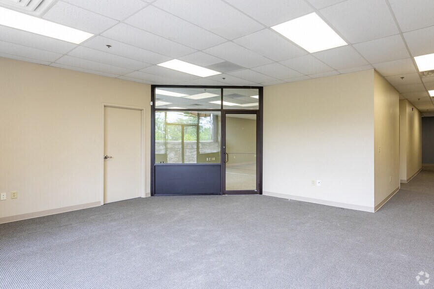 Photo of 1st Floor Ste 298L104