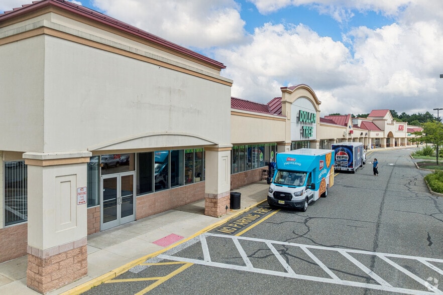 More Photos Of 505-545 Berlin Cross Keys Rd, Sicklerville Unknown For Lease