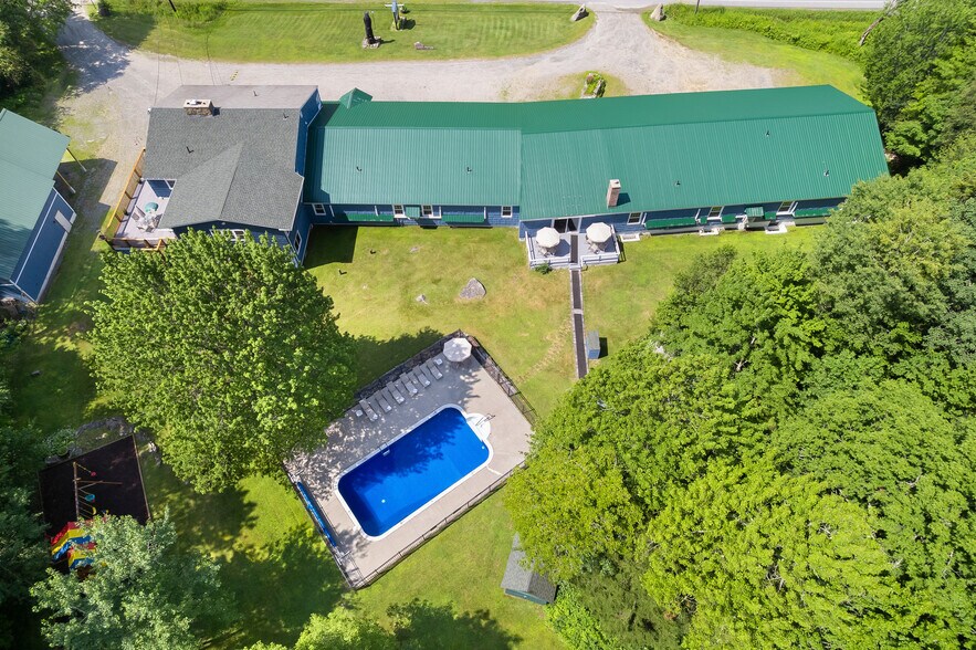 More Photos Of 344 Vt Route 100, West Dover Hotel For Sale