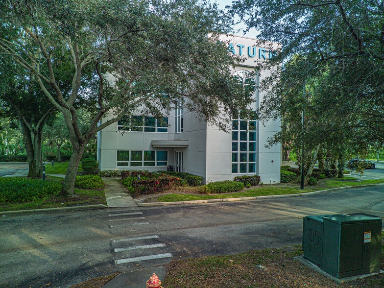 More Photos Of 1735 W Hibiscus Blvd, Melbourne Medical For Lease