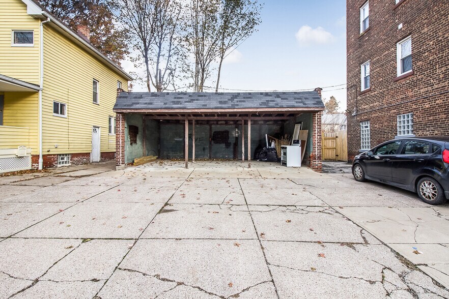 More Photos Of 3498 Bosworth Rd, Cleveland Apartments For Sale