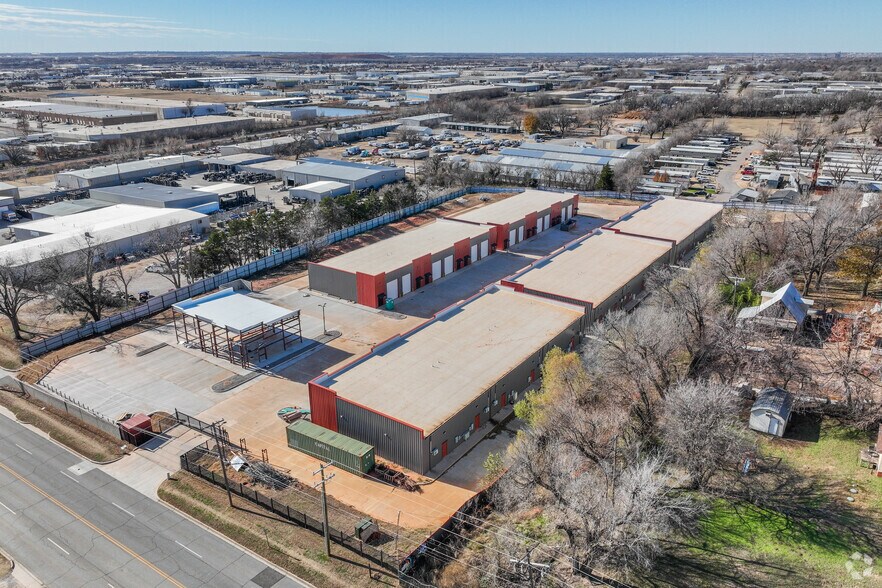 More Photos Of 705 Meridian Ave, Oklahoma City Distribution For Lease