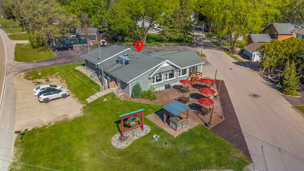 More Photos Of N4111 S Lakeshore Dr, Markesan Restaurant For Sale