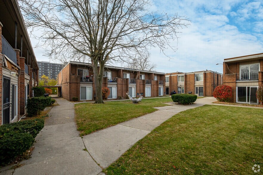 More Photos Of 19320 Greenfield Rd, Detroit Apartments For Sale