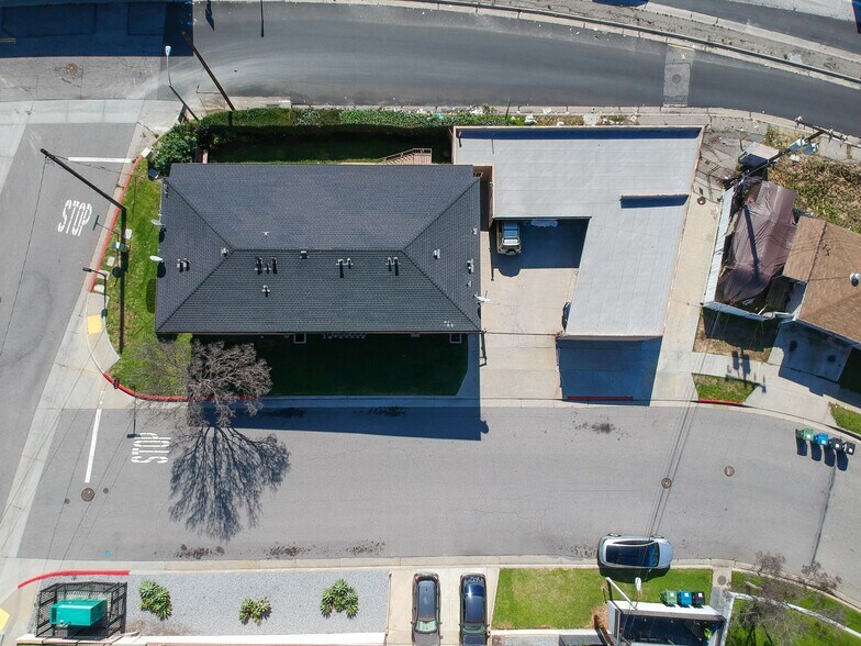More Photos Of 2445 Winthrop Dr, Alhambra Apartments For Sale