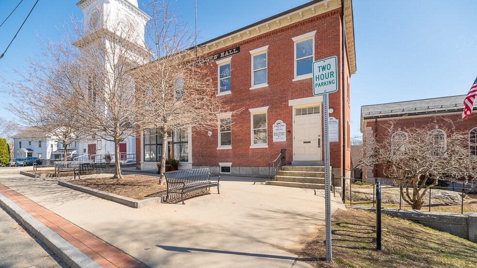 More Photos Of 29 N Main St, Ipswich Office For Sale