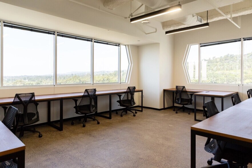 More Photos Of 9255 W Sunset Blvd, West Hollywood Coworking Space
