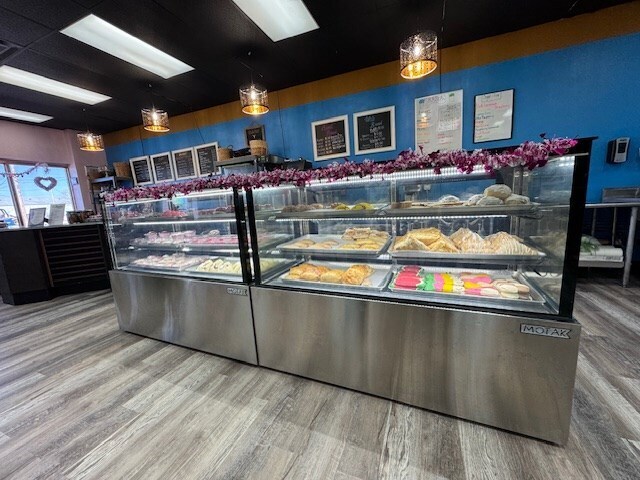 More Photos Of 302 E Dickinson Blvd, Fort Stockton General Retail For Sale