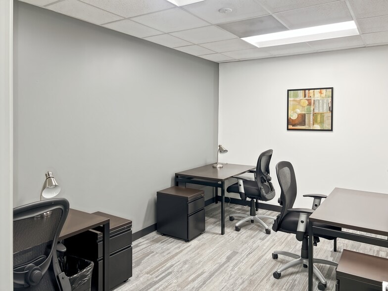 More Photos Of 4250 N Fairfax Dr, Arlington Coworking Space