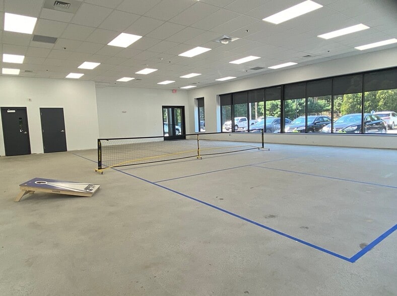 More Photos Of 760 Main St, Wilmington Light Manufacturing For Lease