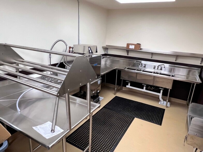 More Photos Of 1347 N Ninau St, Kihei Assisted Living For Sale