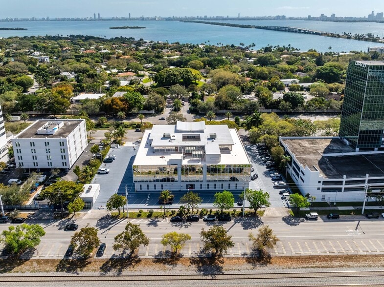 More Photos Of 4500 Biscayne Blvd, Miami Office For Sale