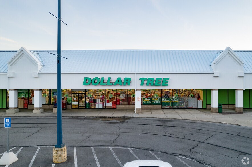 More Photos Of 5315-5329 Coldwater Rd, Fort Wayne Unknown For Lease