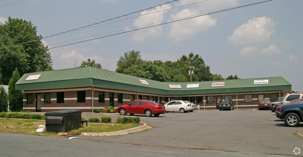 More Photos Of 2001 N Cannon Blvd, Kannapolis Unknown For Lease