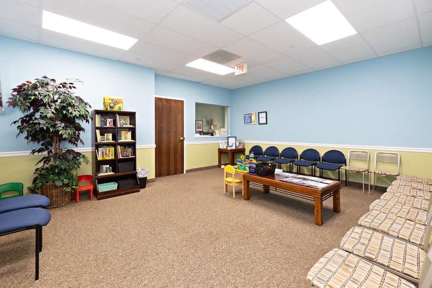 More Photos Of 210 Malapardis Rd, Cedar Knolls Office For Lease