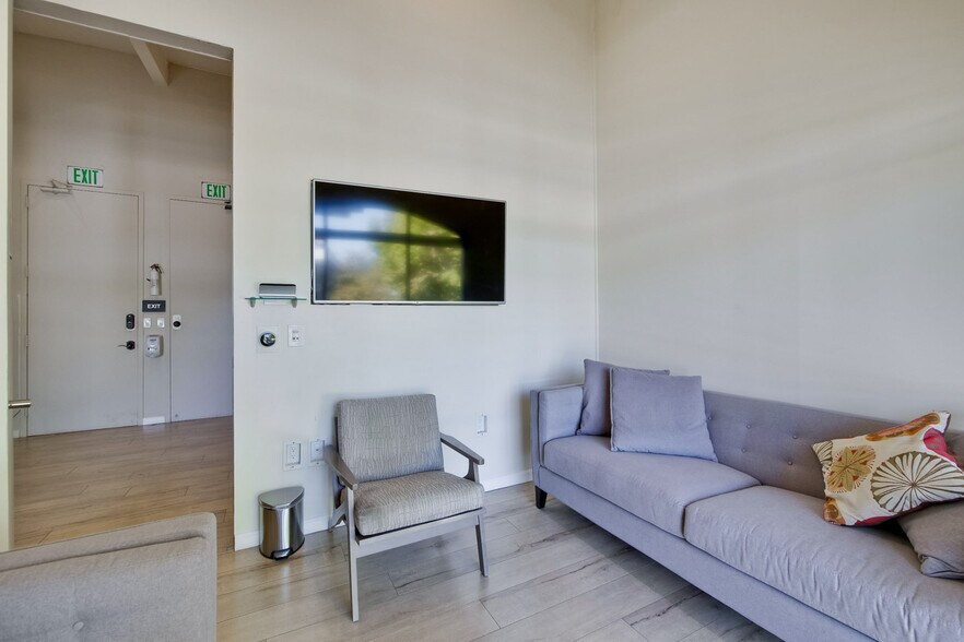More Photos Of 4966 El Camino Real, Los Altos Office For Sale