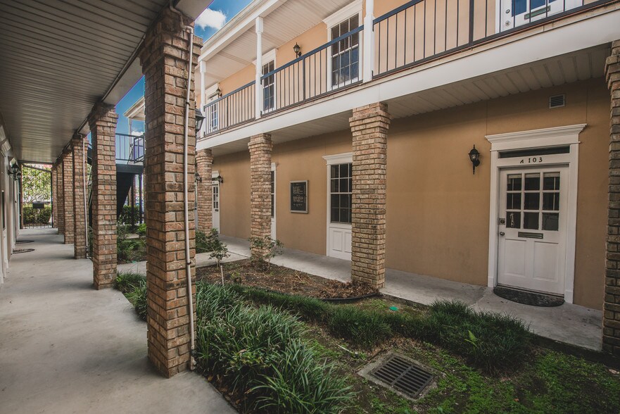 More Photos Of 2002 20th St, Kenner Office For Sale