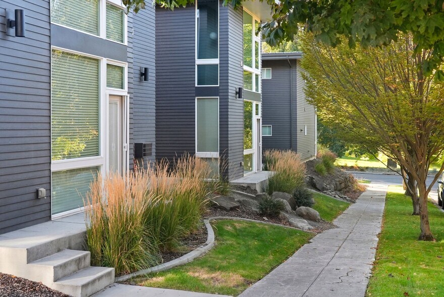 More Photos Of 2009 S Grand Blvd, Spokane Apartments For Sale