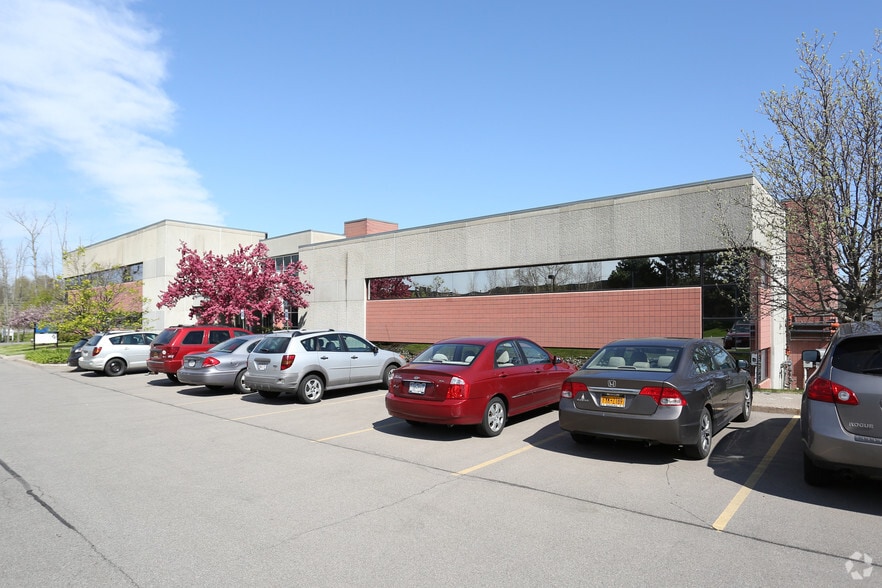 Primary Photo Of 2060 Fairport Nine Mile Point Rd, Penfield Medical For Lease