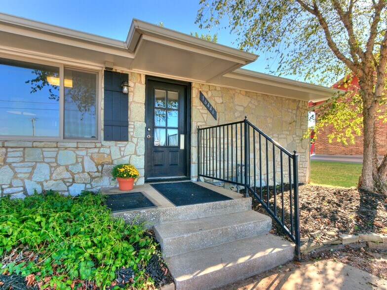 Primary Photo Of 16446 NE 23rd St, Choctaw Office Residential For Sale