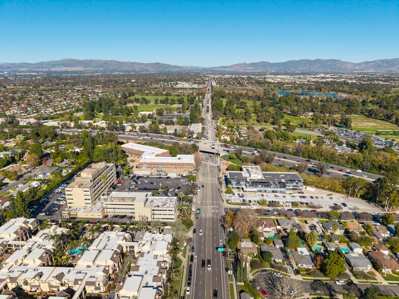 More Photos Of 5353-5363 Balboa Blvd, Encino Medical For Lease