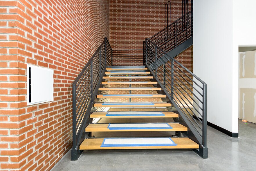 More Photos Of 40 Rector St, New York Office For Sale