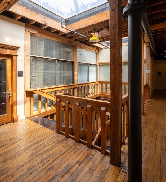 More Photos Of 113 Church St, Marietta Unknown For Sale