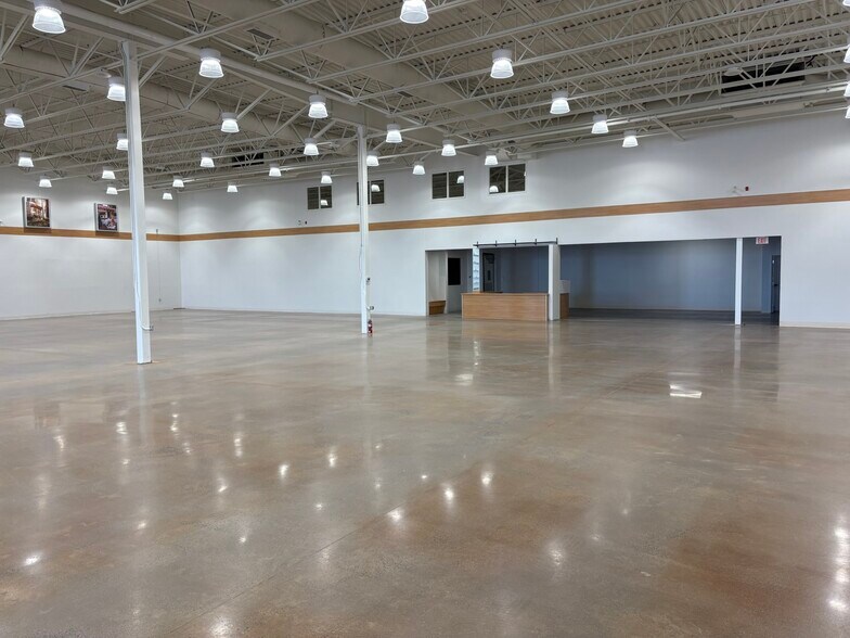 More Photos Of 2747 Chamberland St, Clarence-Rockland Freestanding For Sale