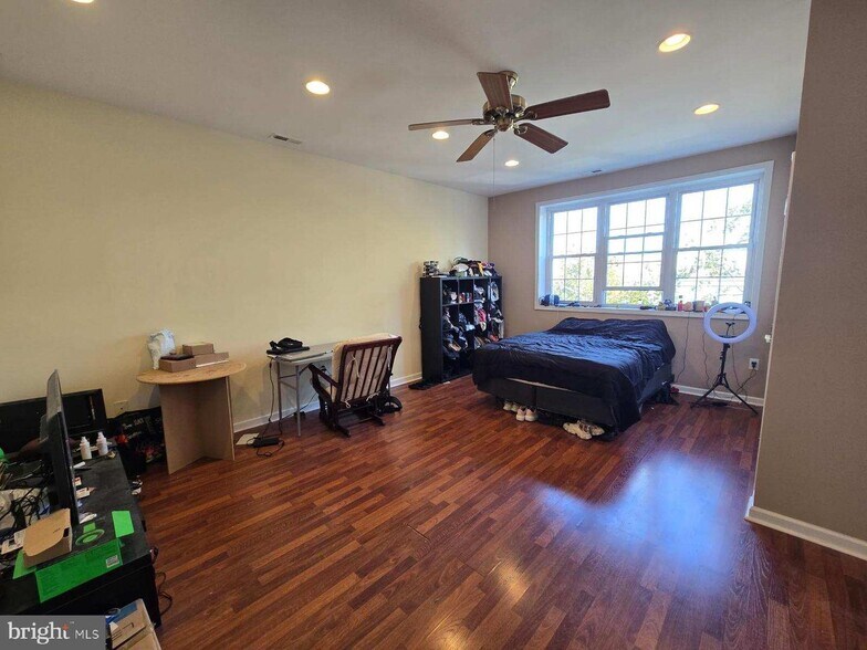 More Photos Of 2428 S Broad St, Philadelphia Apartments For Sale