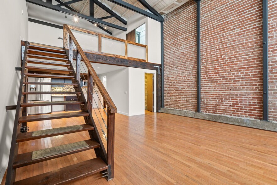 More Photos Of 865 Post St, San Francisco Storefront For Lease