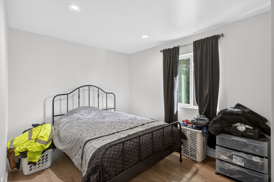 More Photos Of 402 Colin Kelly Dr, Roseville Apartments For Sale