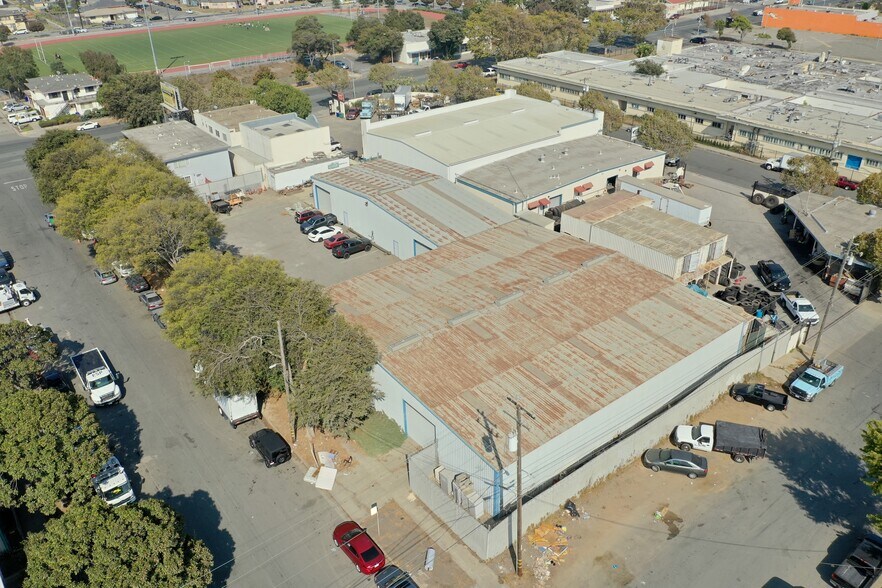 More Photos Of 540 S 12th St, Richmond Manufacturing For Sale
