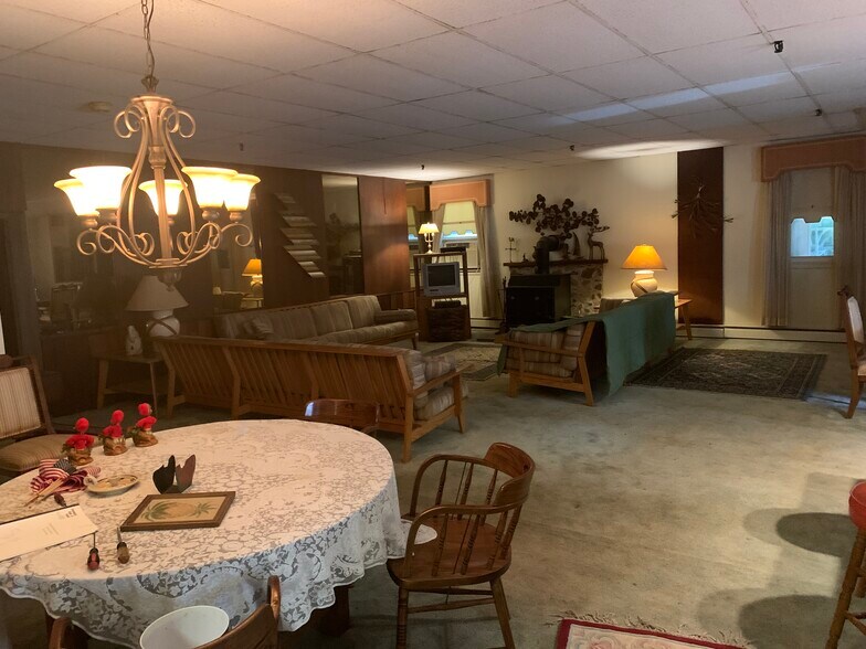More Photos Of 47 N Main St, Honeoye Falls Flex For Sale