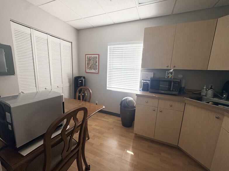 More Photos Of , Venice Office For Sale