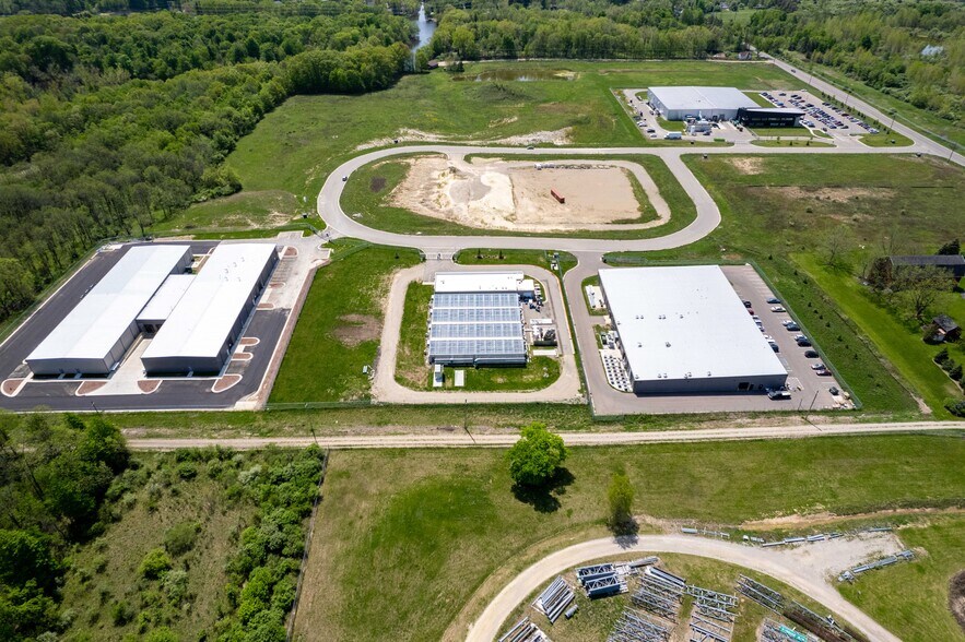 More Photos Of 10310 Harvest Park, Dimondale Warehouse For Lease