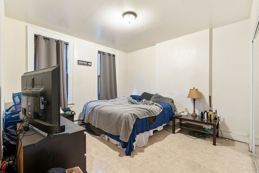 More Photos Of 14 48th St, Weehawken Apartments For Sale