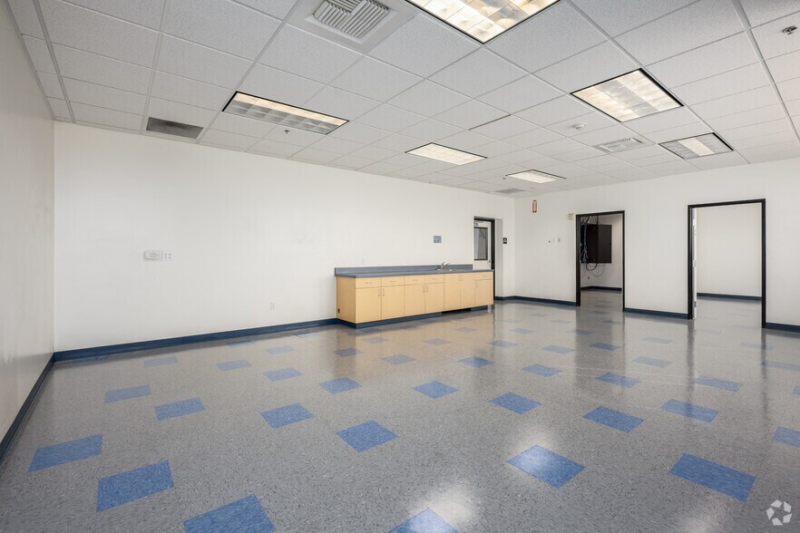 Photo of 1st Floor Ste Bay E