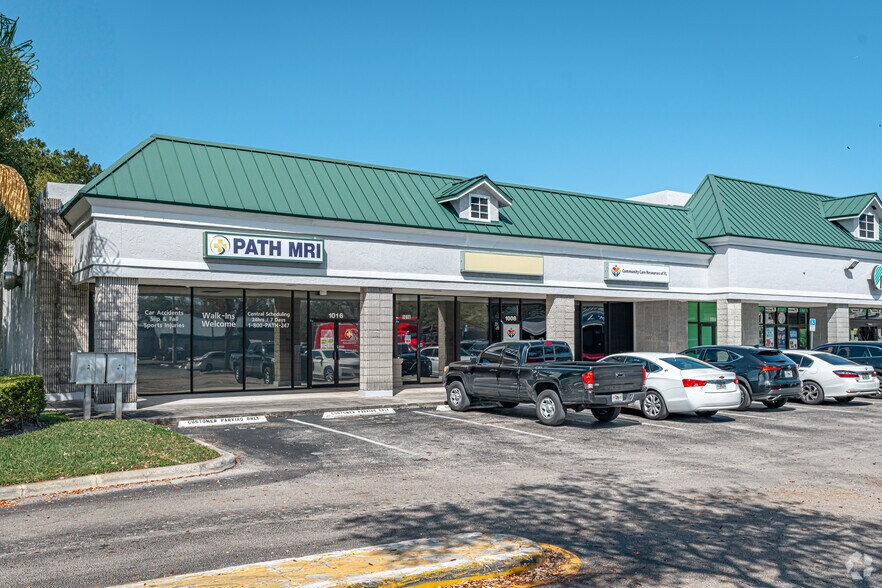 More Photos Of 920-1020 W Hallandale Beach Blvd, Hallandale Beach Freestanding For Lease